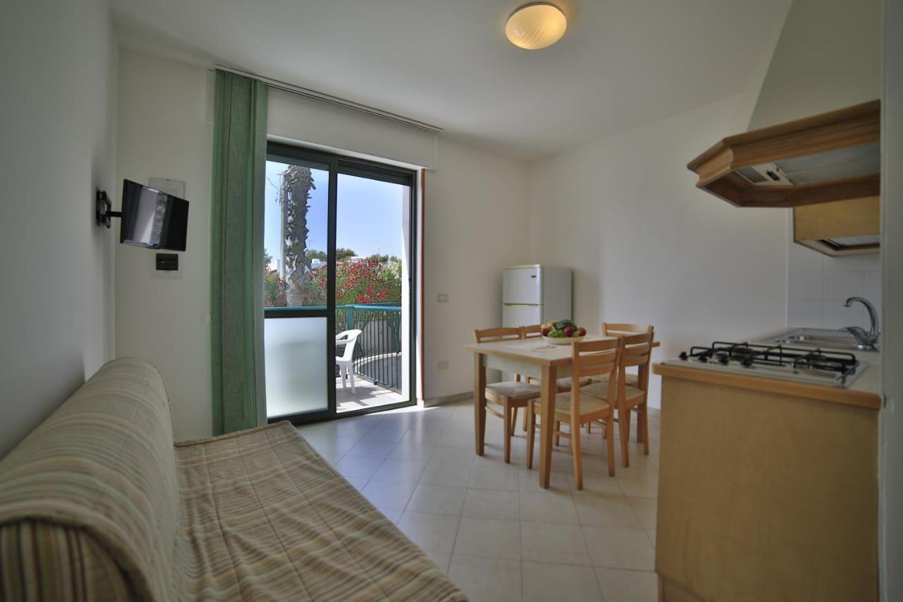 Residence Cala Verde マリーナ・ディ・マンカヴェルサ エクステリア 写真