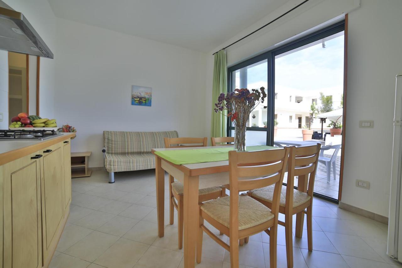 Residence Cala Verde マリーナ・ディ・マンカヴェルサ エクステリア 写真